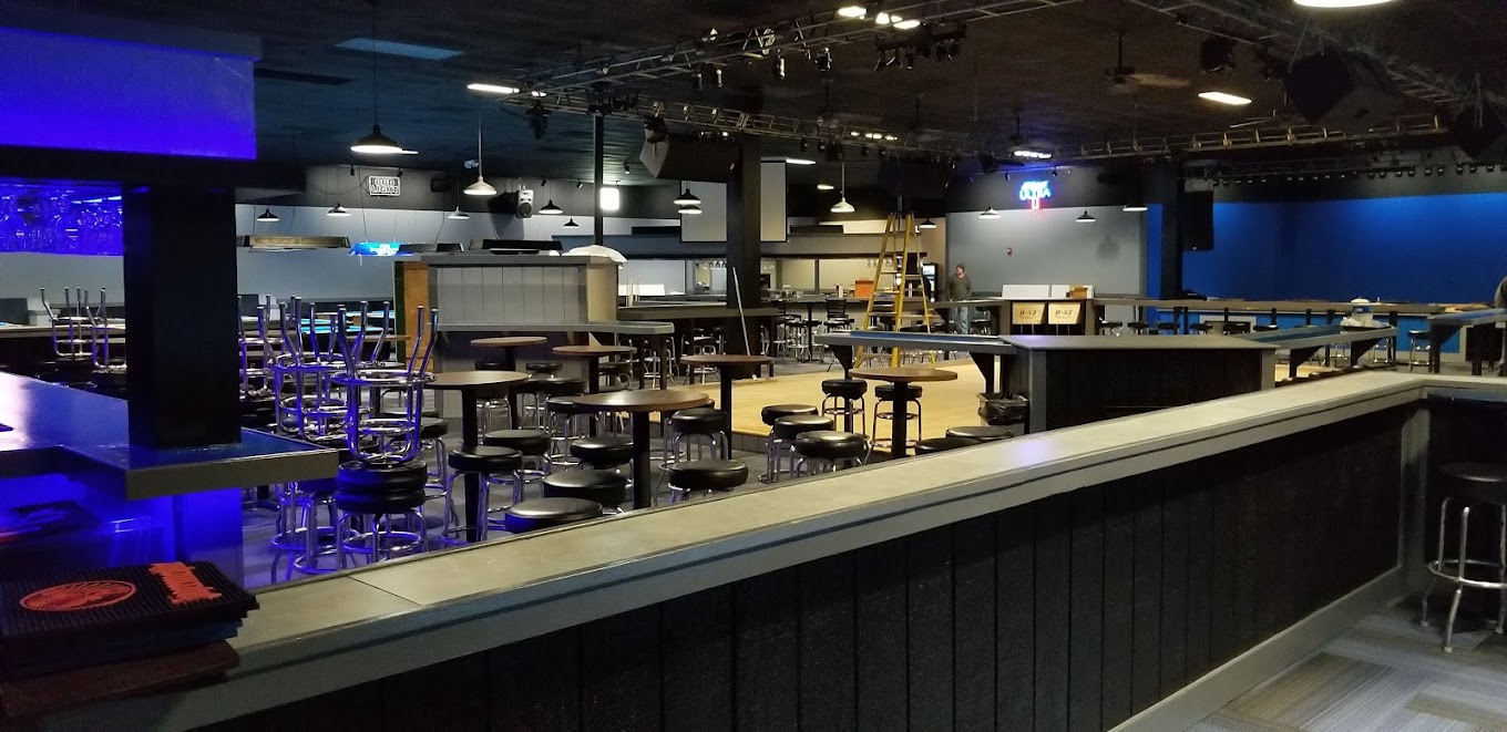 Inside Diamond Music Hall
