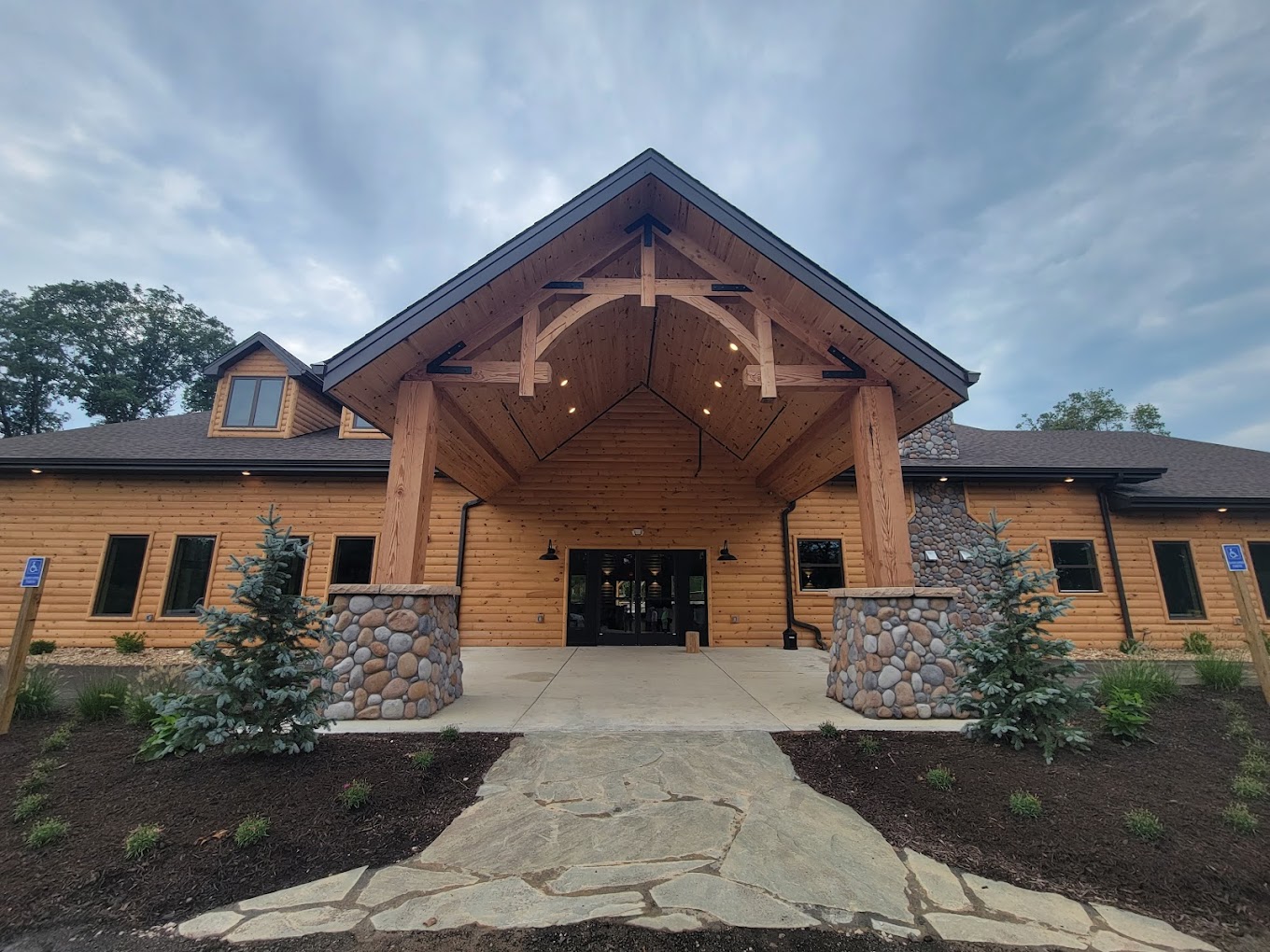 The Lodge At Boulder Lake building