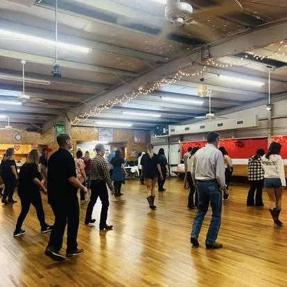 Room full of line dancers